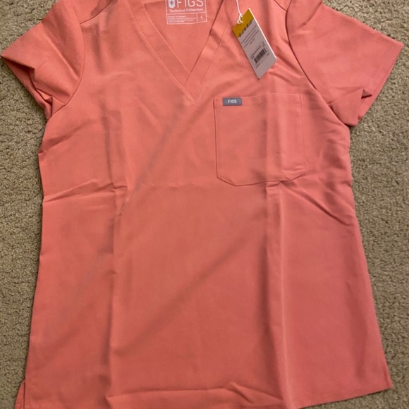 Brand new fig scrub top - Picture 3 of 3